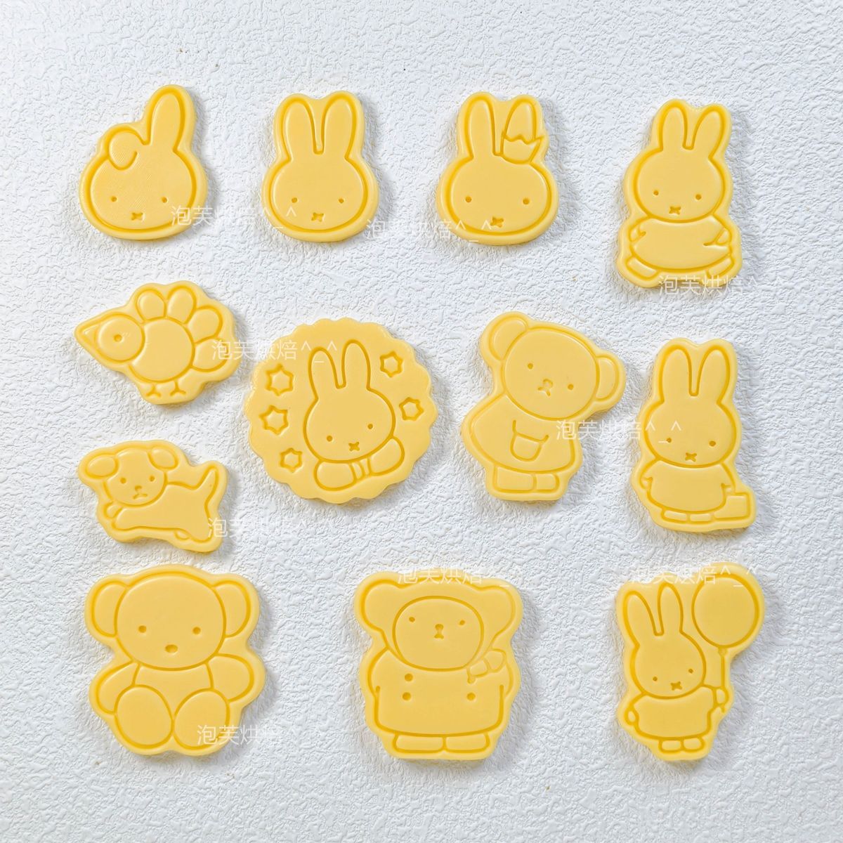 Kitchen Baking Supplies - かわいい 3D プレスクッキー型 ミッフィー柄付き 再利用可能なベーキングツール 子供