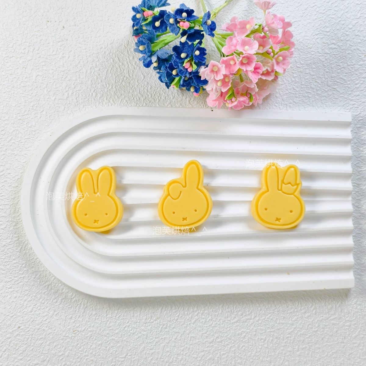 かわいい 3D プレスクッキー型 ミッフィー柄付き 再利用可 - Kitchen Baking Supplies のレビューと価格