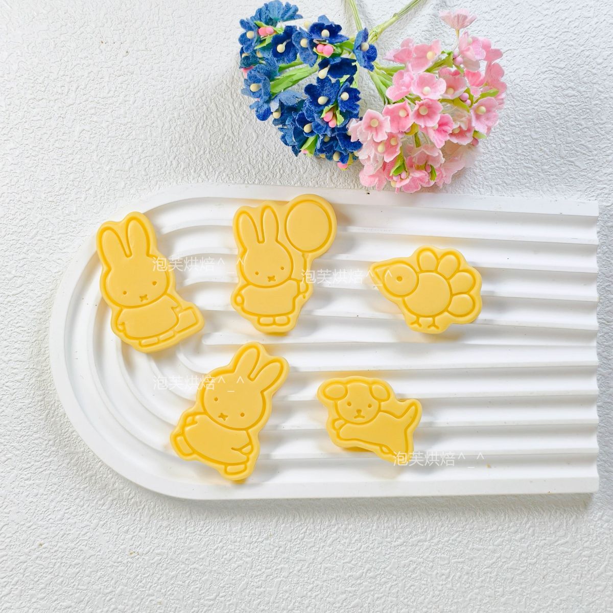 かわいい 3D プレスクッキー型 ミッフィー柄付き 再利用可 - Kitchen Baking Supplies のレビューと価格